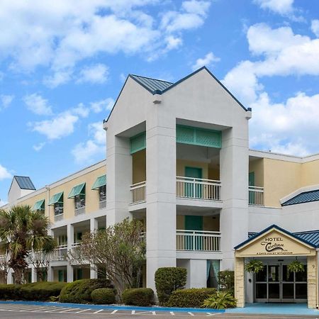 Hotel Carolina A Days Inn By Wyndham Гілтон-Гед-Айленд Екстер'єр фото